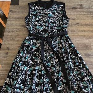 NWOT Simply Vera, Vera Wang midi dress, Size L